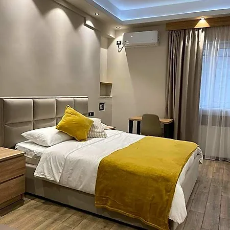 Hotel Luxury *